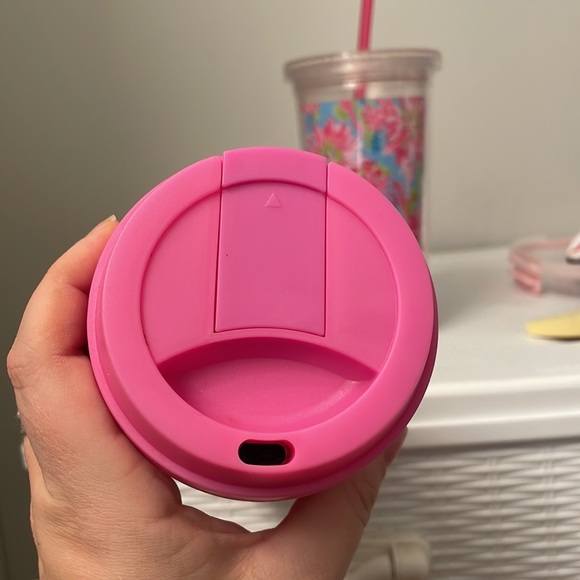 Lilly Pulitzer Cup and Mug Bundle - Picture 3 of 6